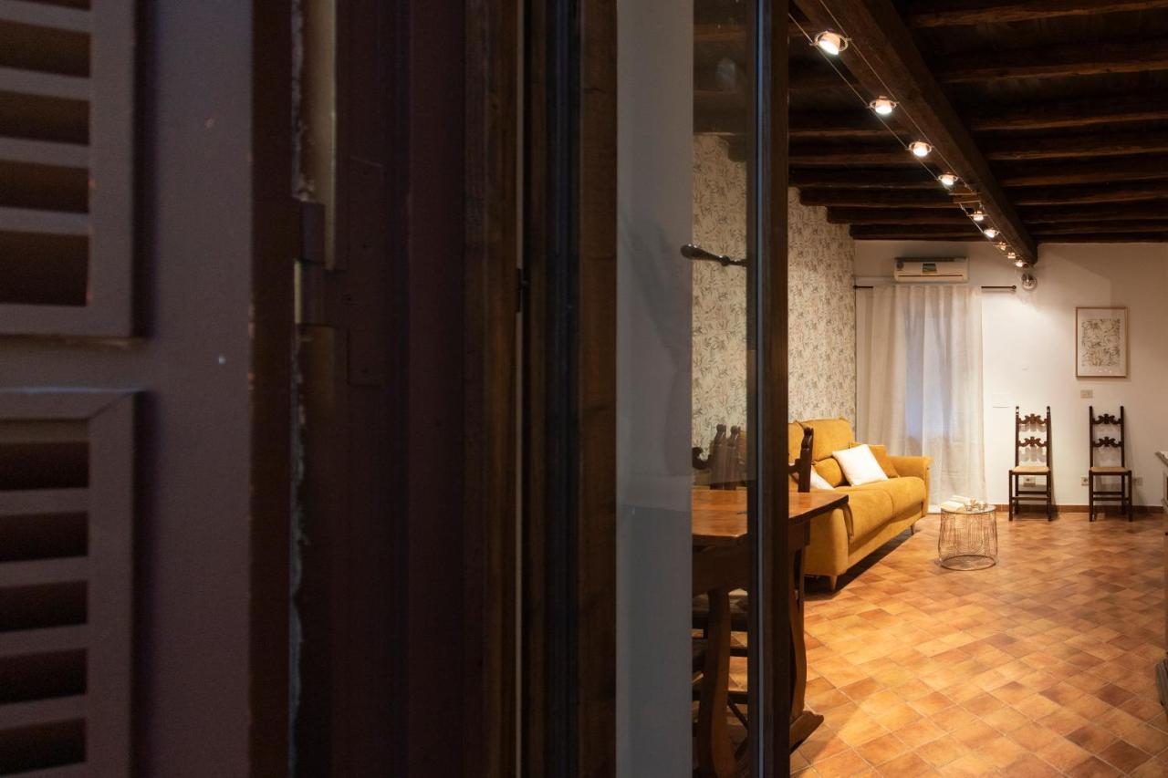 Appartement Theatrum Domus Pompei à Rome Extérieur photo